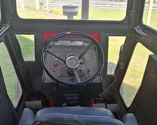 Tractor Massey Ferguson 1215 con Rodados 24-5x32