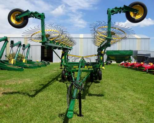 Rastrillo Estelar en V de Giro Cardánico Agroar RTC 1412