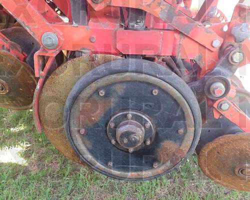 Crucianelli Drilor 55/17 y 28/35 Geronsi. Tolva 8000 Kg