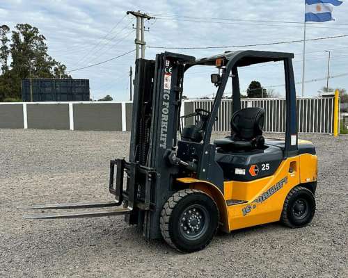 Autoelevador Goodsense 2500 Kilos