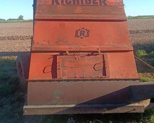 Picadora Integral Richiger R 66 con Descarga Lateral
