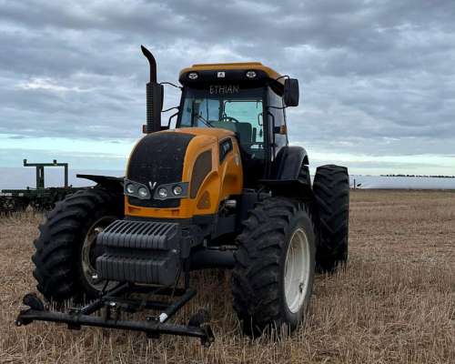 Usado - Valtra AR220 - año 2017 - 4wd - Rod. Dual - Piloto