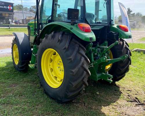 Tractor John Deere 5082e
