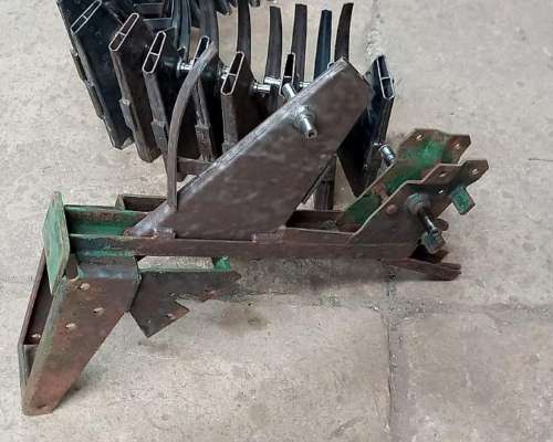 Repuestos para Sembradoras Pierobon SA. Botas Cuerpos