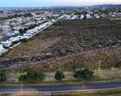 Importante Terreno en Venta para Desarrollo - el Challao