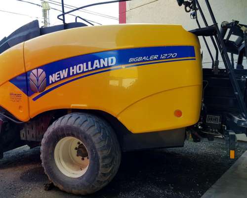 Megaenfardadora New Holland BB 1270 - Excelente