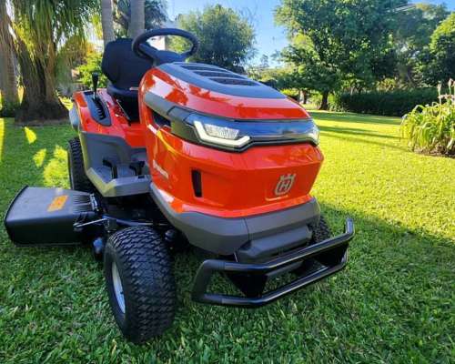 Minitractor Husqvarna de 19 HP