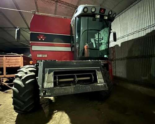 Cosechadora Massey Ferguson 5650, año 2003, 4.000 Hs Motor