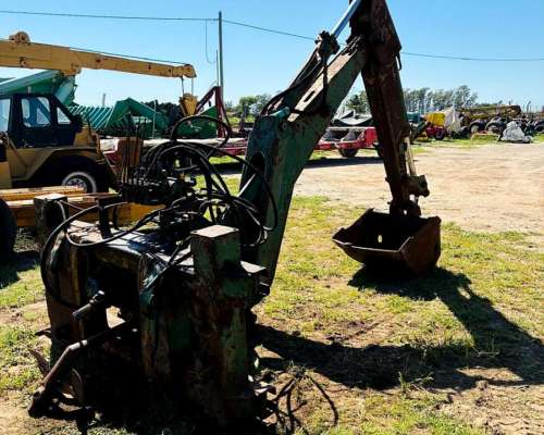 Retroexcavadora para Tractor o Tractor Pala.