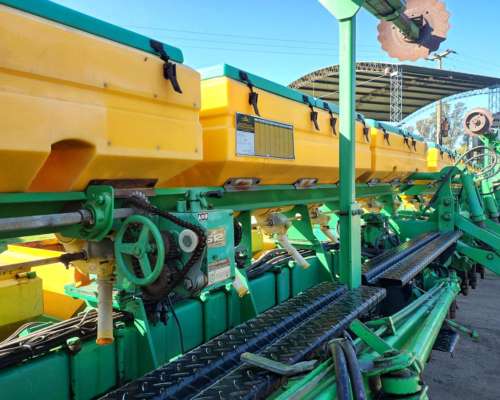 Sembradora Erca ED 18 a 52 con Fert Lateral.