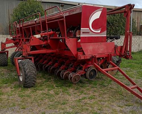 Sembradora Crucianelli Gringa V