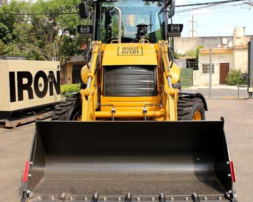 Retroexcavadora Iron 870h 4X4 - Entrega Inmediata