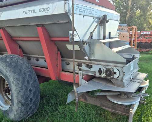 Fertilizadora Fertec 6000 Serie 4