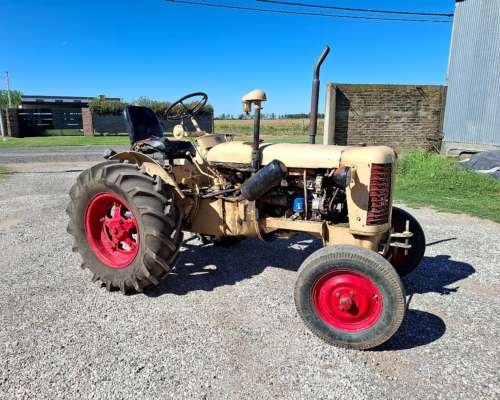 Vendo Tractor Zetor 25a año 1954.