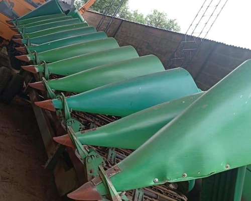 Cabezal Maicero John Deere 12/52 - año 2007 - Usado.