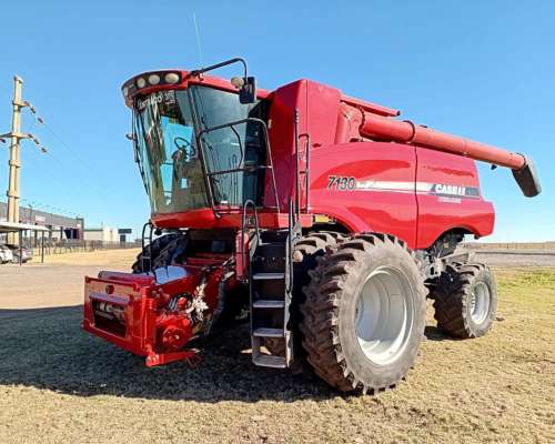 Case IH Axial Flow 7130 - año 2017