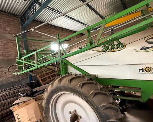 Pulverizador de Arrastre Metalfor Futur 3000 con 18 Metros