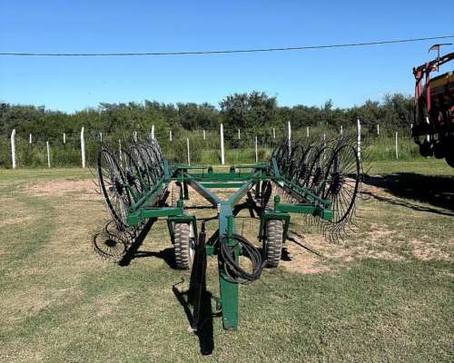 Rastrillo Agroindustria en V de 14 Estrellas Reparado