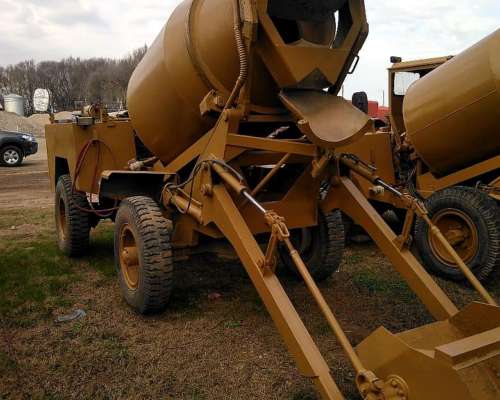 Mini Mixer Camion Hormigonero 2 M3 4X4 Estilo Fiori