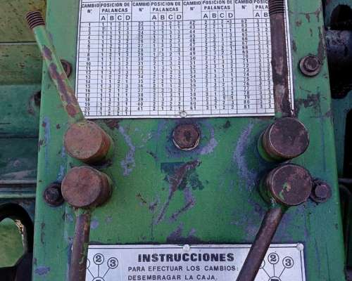 Sembradora Bertini 10000 con Alfalfero