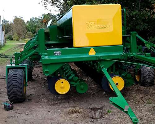 Sembradora Pierobon MD 21-48 Monodisco