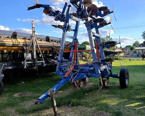 Carpidor Agroindustrial de 13 Púas a 70cm.