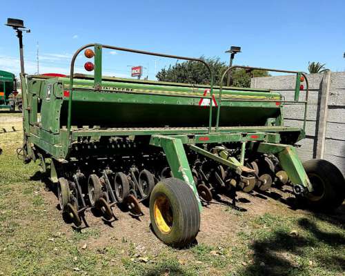 Sembradora John Deere 750 25 L a 17,5 cm a Chorrillo