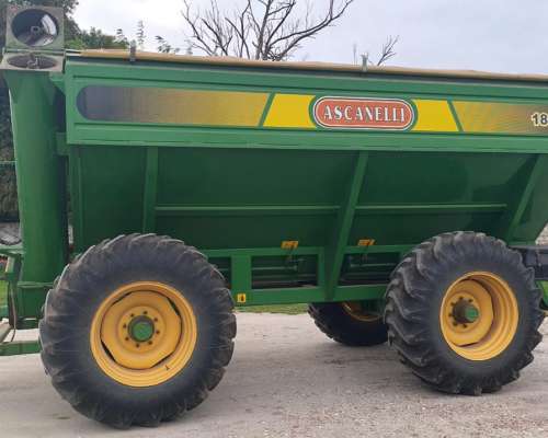 Tolva Ascanelli 18 Tons año 2007 con Balanza