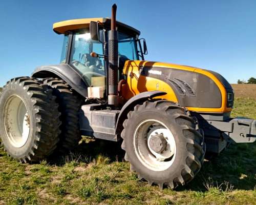 Tractor Valtra BT210 225 HP Usado año 2018