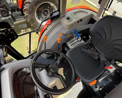 Tractor Hanomag Stark 140hp 4X4 3 Ptos Aire/ AC/ Calefaccion