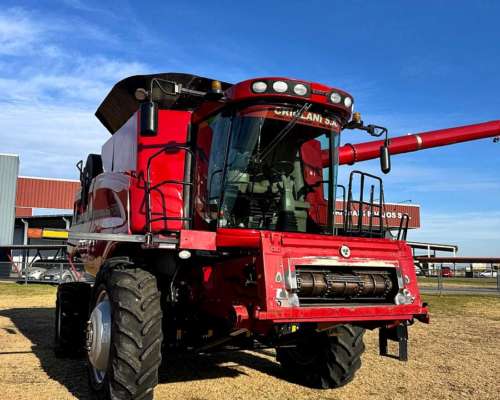 Cosechadora Case IH 7230 año 2018 con 1.900 Hs
