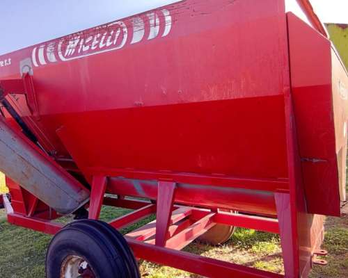 Mixer Micelli de 5,5mts muy Bueno