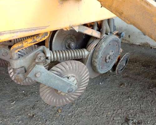 Sembradora Agrometal MX 33 Líneas a 21 cm