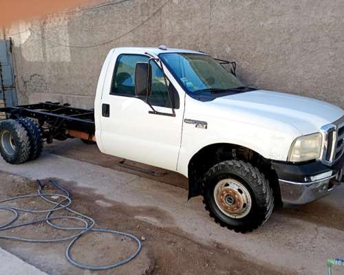 Ford F4000 4X4 2011