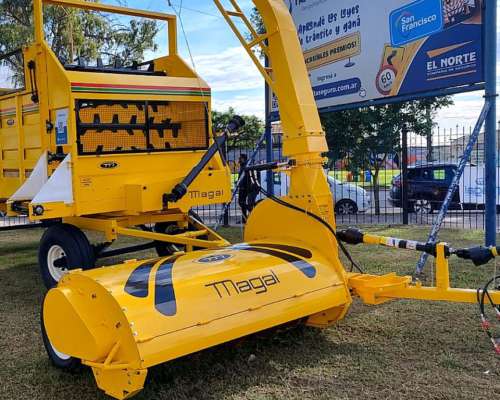 Picadora de Forrajes, de Arrastre Magal 2100