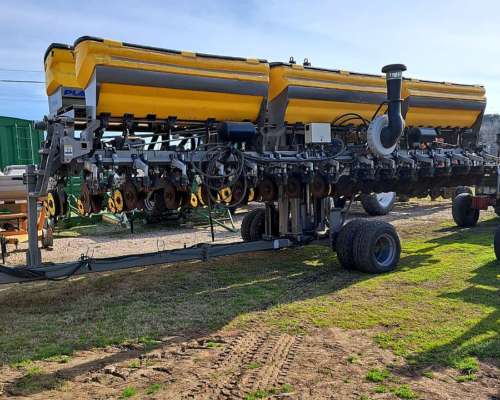 Sembradora Pla Autotrailer AGP3 de 16 a 52 Neumatica