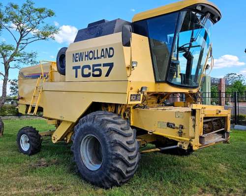 Cosechadora New Holland TC57