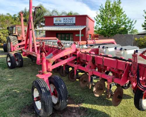 Sembradora Crucianelli Gringa de 14 a 52 con Monitor.