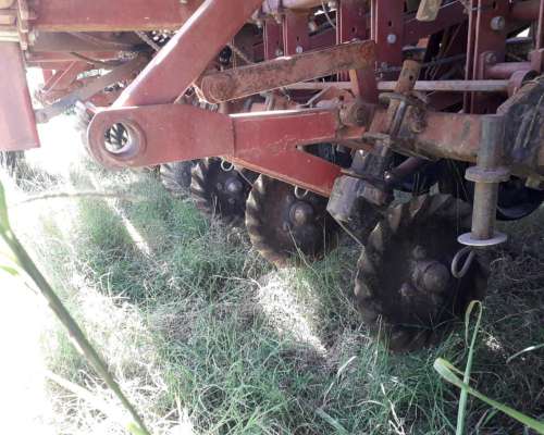 Sembradora De-za 13/52 Doble Fertilización y Monitor