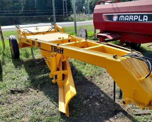 Niveladora de Terreno Marca Tbeh de 3,05 Metros