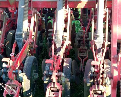 Crucianelli Pionera 2917 , año 2010 , Alfalfero