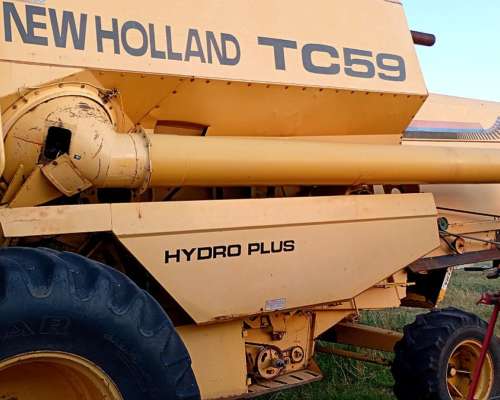 Cosechadora New Holland TC 59