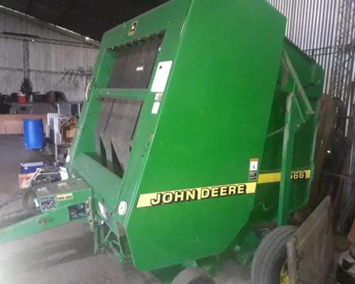Rotoenfardadora Jonh Deere 566