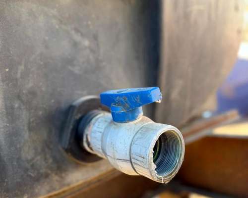 Acoplado Tanque de Apoyo de 4000 Litros con Rompeolas