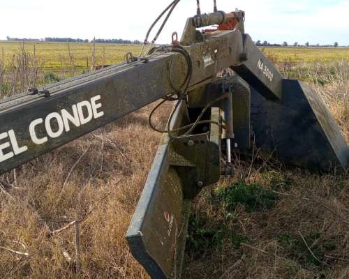 Pala Niveladora el Conde Modelo NA 3000.