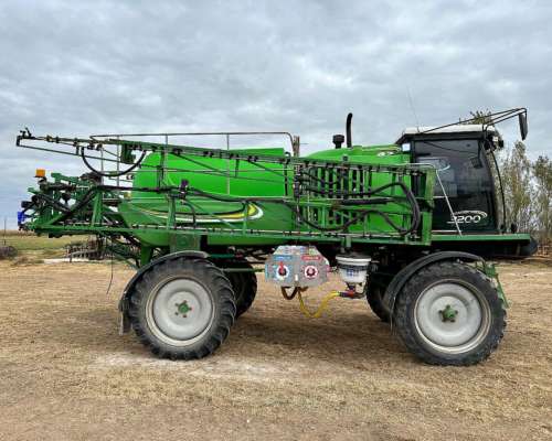 Pulverizador Metalfor 3200 .