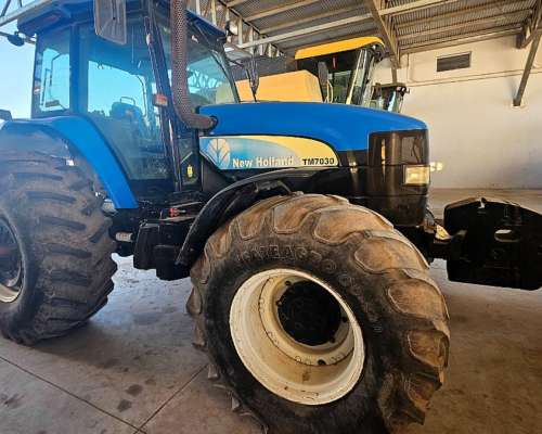 Tractor New Holland TM7030 Sps, Mod 2011, 11300 Hs