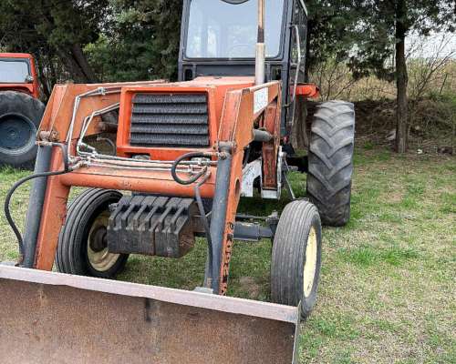 Tractor con Pala Frontal