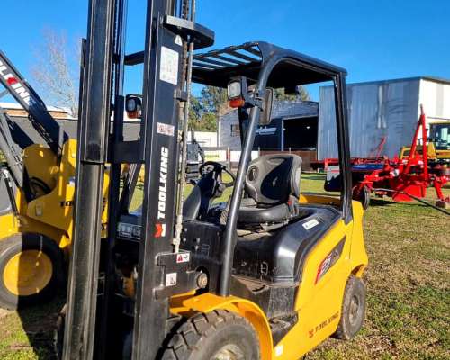 Autoelevador Toolking de 2,5tn Diesel Disponible