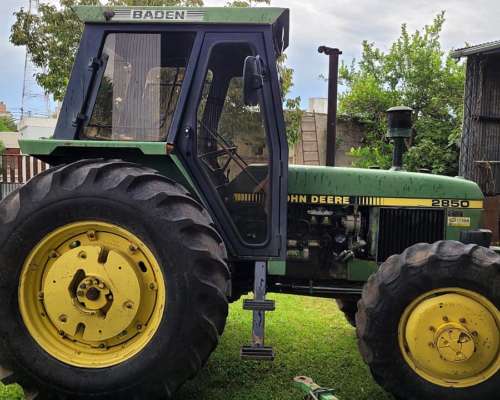 John Deere 2850. año 1993. DT.